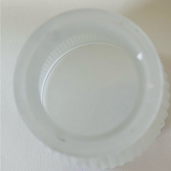 White milk glass lamp shade - Picture 2 of 9